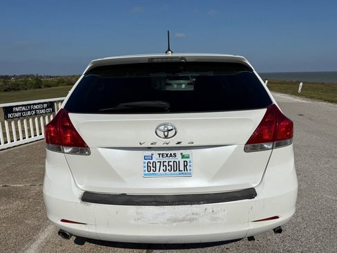 Used 2010 Toyota Venza w/ Premium Pkg #2 image 5