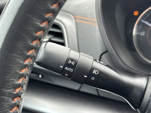 Used 2020 Subaru Crosstrek 2.0i Limited w/ Moonroof Package image 16