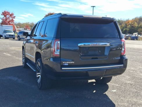 Used 2018 GMC Yukon Denali image 9