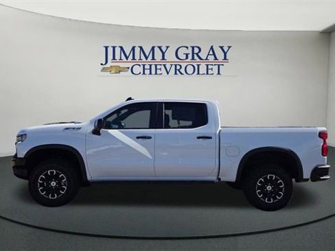 New 2026 Chevrolet Silverado 1500 ZR2 image 6