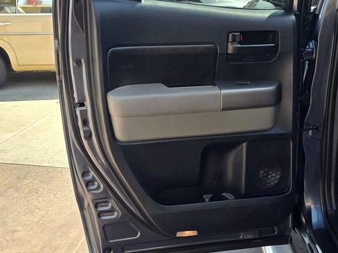 Used 2010 Toyota Tundra 2WD Double Cab w/ SR5 Pkg image 28
