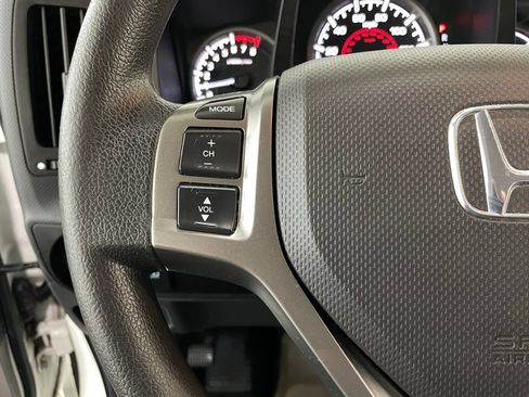 Used 2013 Honda Ridgeline RTS image 25