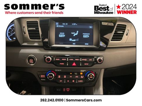 Used 2017 Kia Niro LX image 16