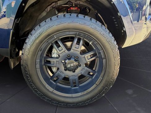 Used 2020 Toyota 4Runner TRD Off-Road Premium w/ Moonroof Package AWD/4WD image 32