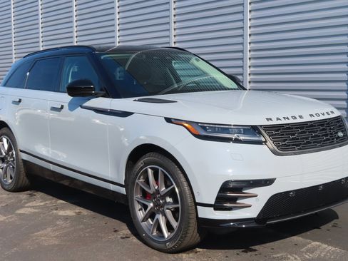 New 2025 Land Rover Range Rover Velar Dynamic SE image 12