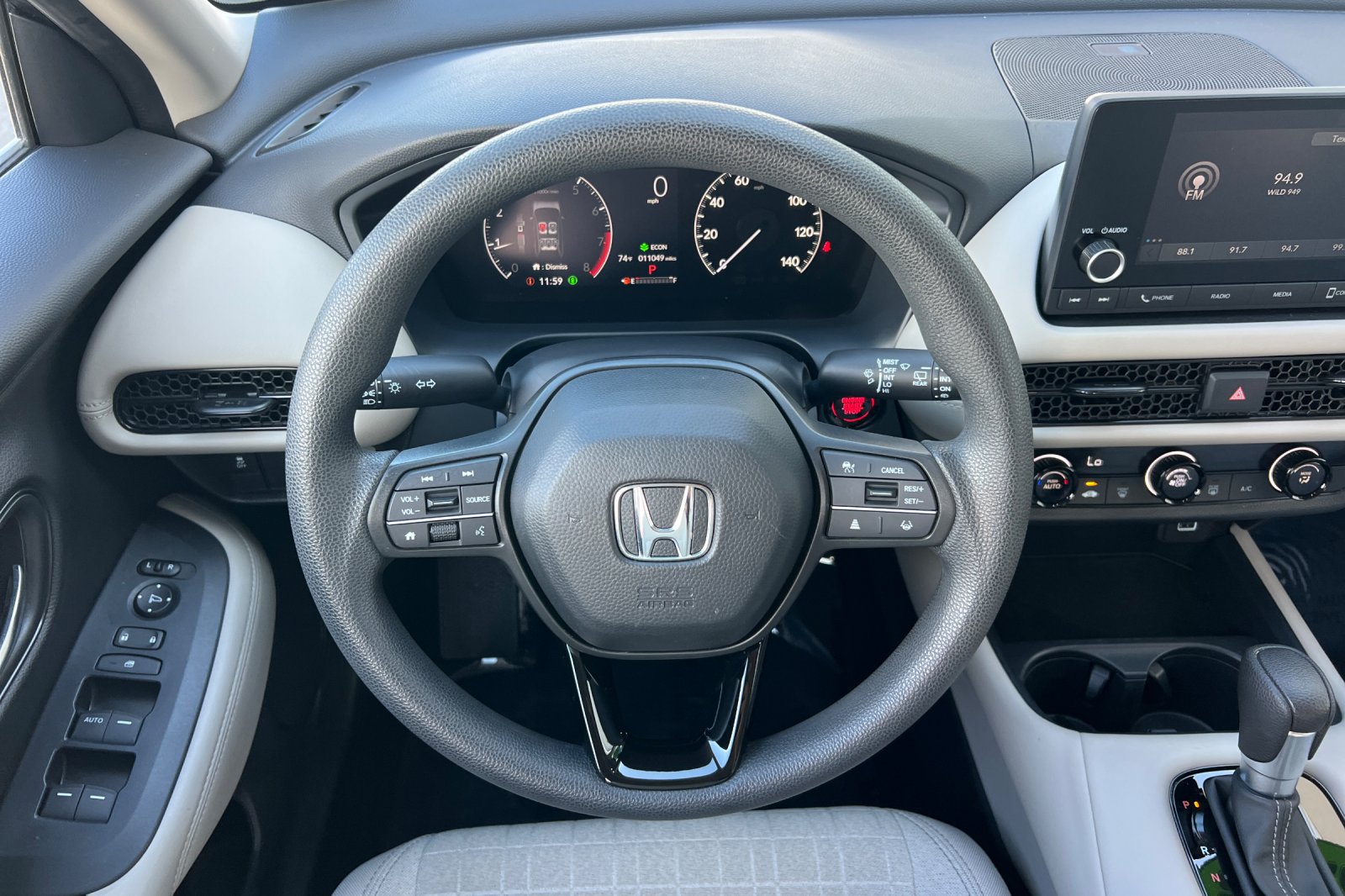 Used 2025 Honda HR-V LX image 14