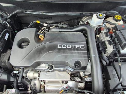 Used 2021 Chevrolet Equinox LT FWD image 22