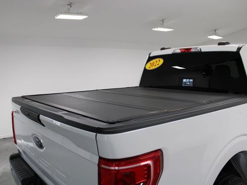 Used 2022 Ford F150 XLT image 16
