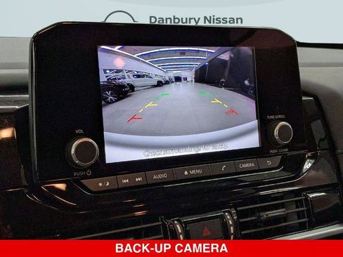 Certified 2025 Nissan Pathfinder SV AWD/4WD image 22