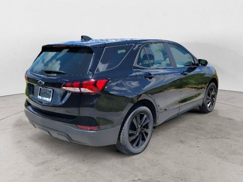 Used 2024 Chevrolet Equinox LS w/ Midnight Edition AWD/4WD image 8
