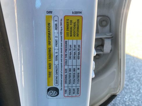 Used 2018 Chevrolet Trax LS image 30