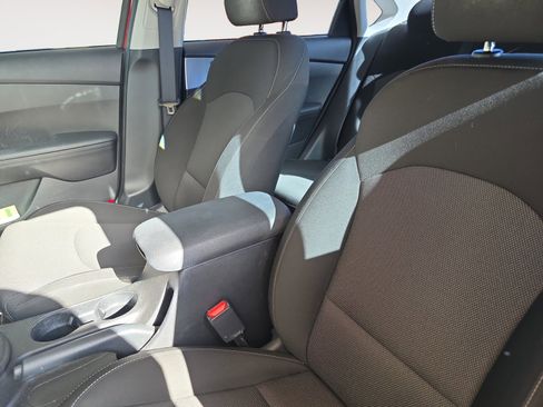 Certified 2023 Kia Forte LXS image 19