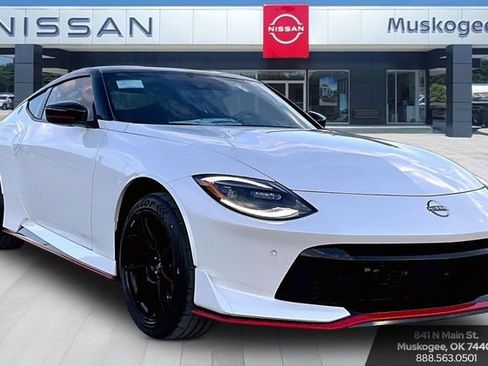 New 2026 Nissan Z NISMO w/ Floor Mat Package RWD image 1