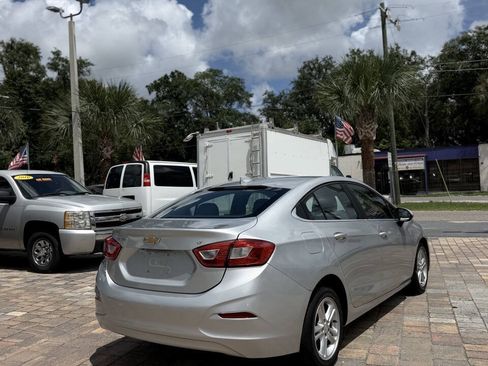 Used 2018 Chevrolet Cruze LT w/ LT Fleet Convenience Package FWD image 8