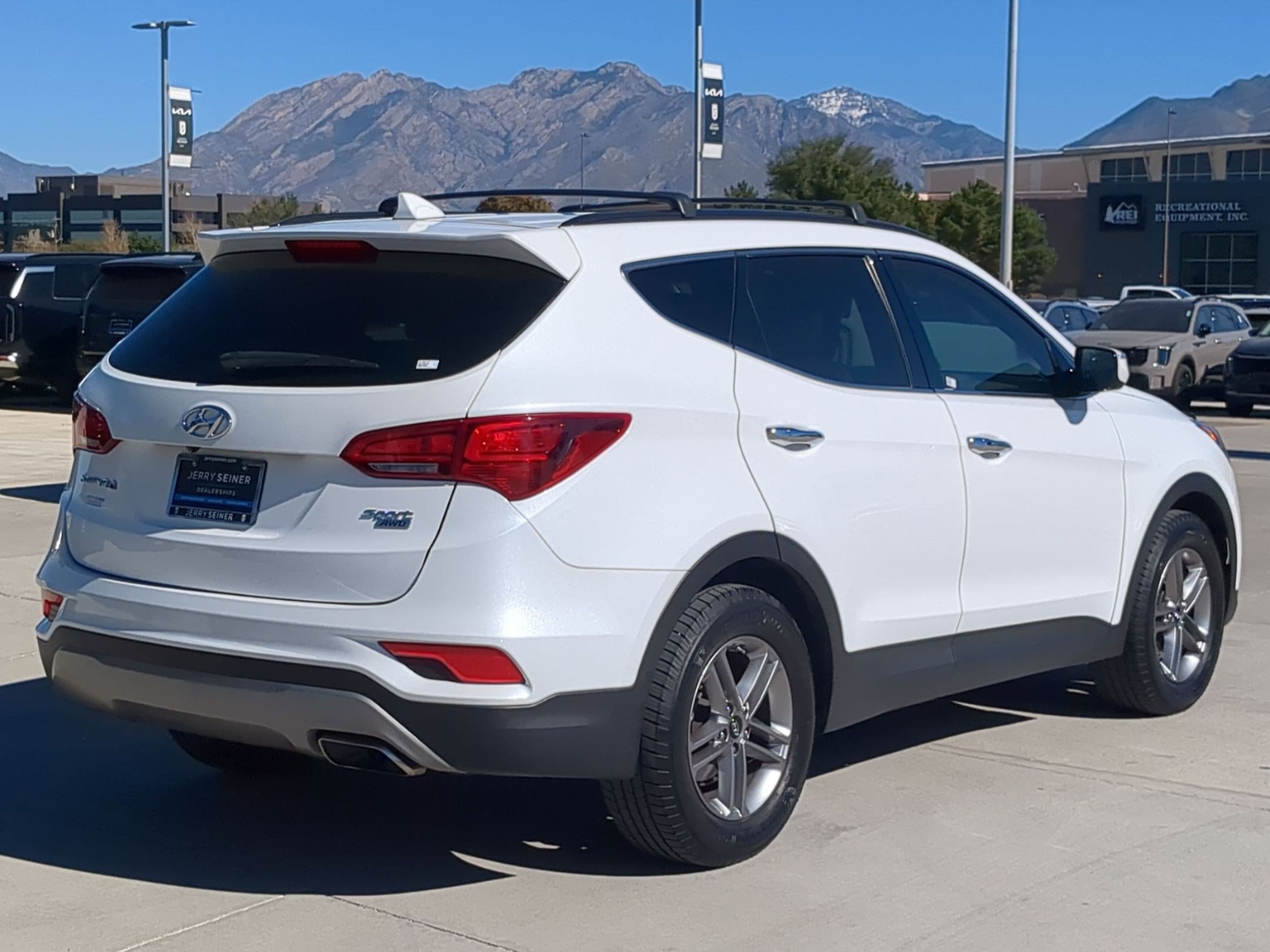 Used 2017 Hyundai Santa Fe Sport AWD/4WD image 5