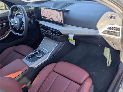 Used 2025 BMW 330i xDrive 330i xDrive w/ Premium Package image 22