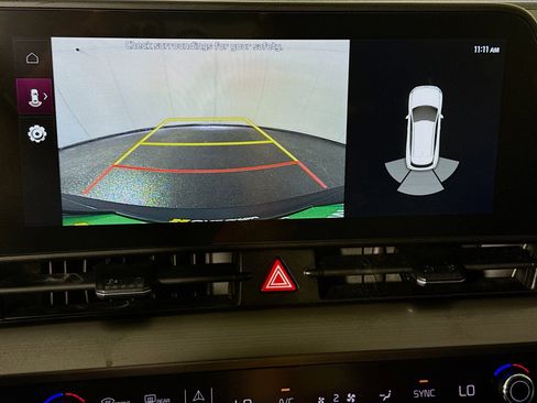 Used 2023 Kia Sportage EX image 19