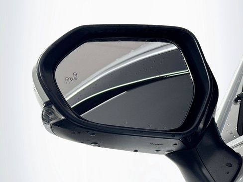 Certified 2023 Toyota Camry XSE FWD image 5