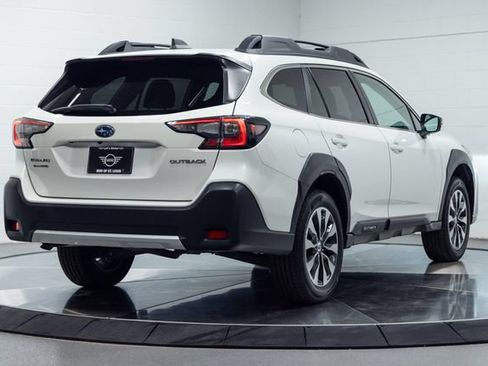 Used 2024 Subaru Outback Limited AWD/4WD image 10