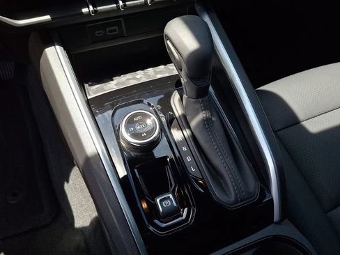 Used 2026 Chevrolet Colorado Trail Boss AWD/4WD image 11