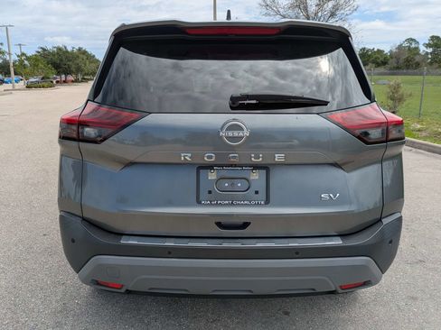 Used 2023 Nissan Rogue SV FWD image 6