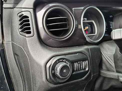 Used 2021 Jeep Wrangler Unlimited Sport AWD/4WD image 15
