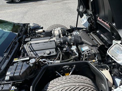 Used 1994 Chevrolet Corvette Coupe RWD image 21