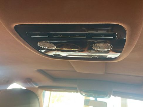 Used 2015 Bentley Flying Spur V8 AWD/4WD image 19