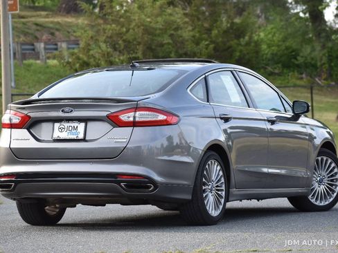 Used 2014 Ford Fusion Titanium FWD image 5
