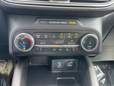 Used 2023 Ford Escape Active AWD/4WD image 11
