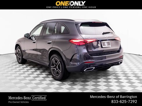 Used 2023 Mercedes-Benz GLC 300 4MATIC image 3