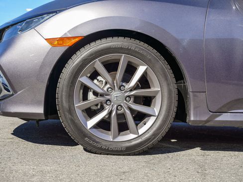 Used 2019 Honda Civic EX-L image 9