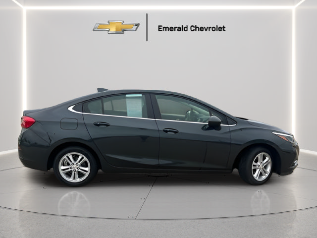 Used 2016 Chevrolet Cruze LT w/ Sun And Sound Package FWD image 8