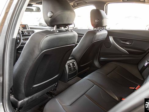 Used 2017 BMW 320i xDrive Sedan image 35