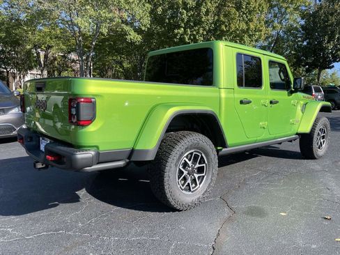 New 2025 Jeep Gladiator Rubicon image 9