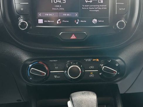 Used 2022 Kia Soul LX w/ Technology Package image 21