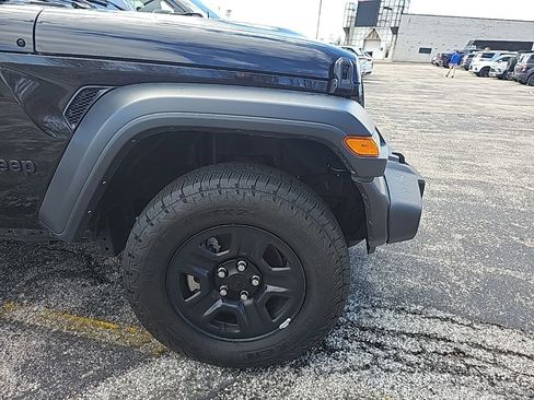 Used 2024 Jeep Wrangler Sport image 12