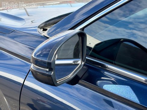 Used 2024 Honda CR-V EX image 7