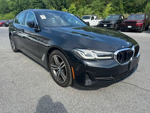 Used 2023 BMW 530i xDrive AWD/4WD image 3