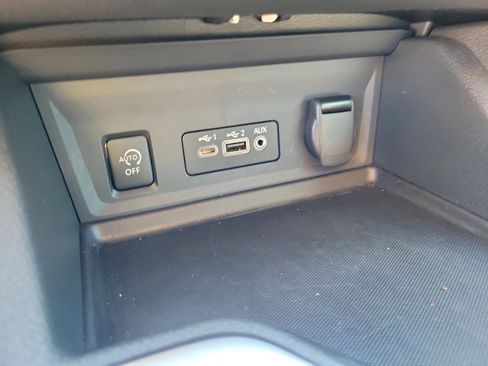 Certified 2025 Nissan Sentra SR image 31