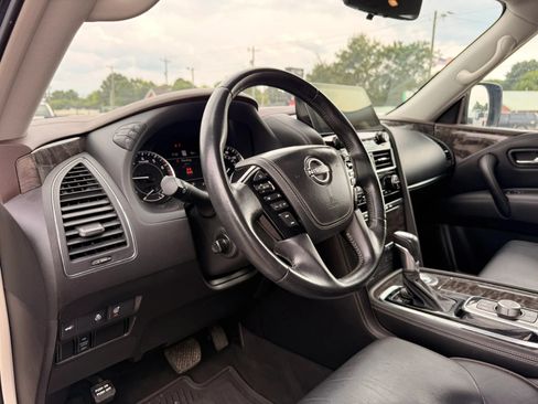 Used 2022 Nissan Armada Platinum w/ Captain's Chairs Package RWD image 11