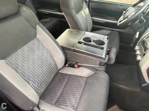 Used 2017 Toyota Tundra SR5 image 28