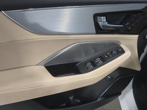 Used 2023 Acura MDX SH-AWD image 29