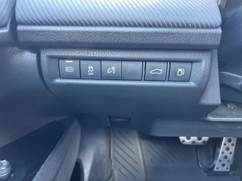 Used 2025 Toyota Camry SE FWD image 18