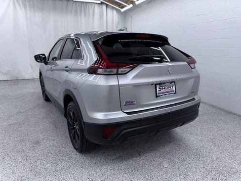 Used 2024 Mitsubishi Eclipse Cross LE AWD/4WD image 4