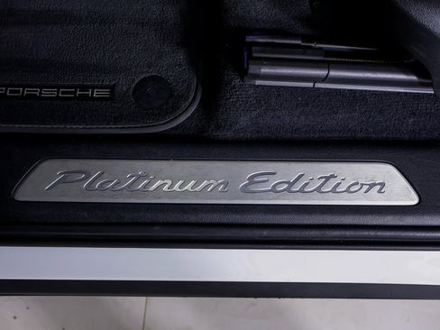 Certified 2023 Porsche Cayenne Platinum Edition image 19