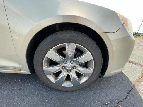 Used 2011 Buick LaCrosse CXL FWD image 18