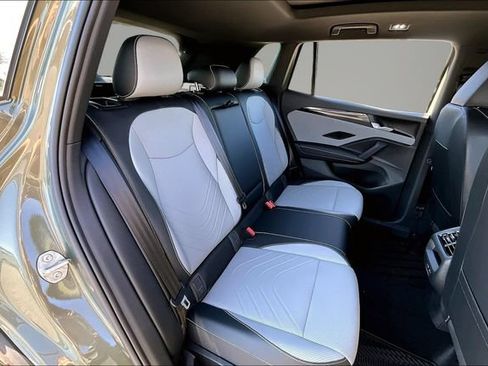 New 2026 Volkswagen Tiguan SE R-Line AWD/4WD image 10