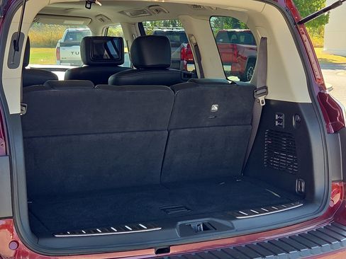 Used 2022 Nissan Armada Platinum w/ Captain's Chairs Package AWD/4WD image 9