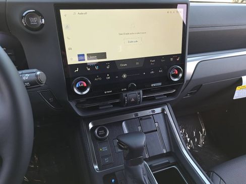 Used 2026 Lexus GX 550 w/ Accessory Package (31) AWD/4WD image 22
